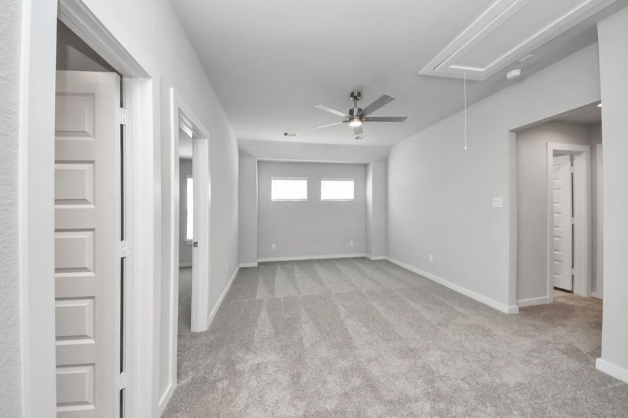 Ascend to relaxation in this fantastic game room! Ideal for both casual gatherings and adult gaming, it boasts plush carpet, lofty ceilings, custom paint, and ample windows for abundant natural light. Ascend to relaxation in this fantastic game room! Ideal for both casual gatherings and adult gaming, it boasts plush carpet, lofty ceilings, custom paint, and ample windows for abundant natural light.