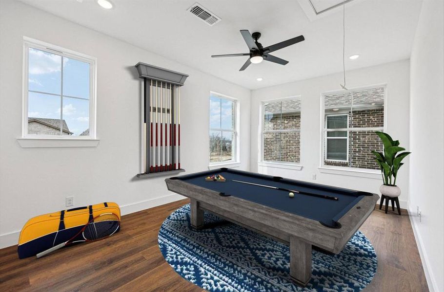 Furnished interior view inside a new home in , Rowlett (Image 27).