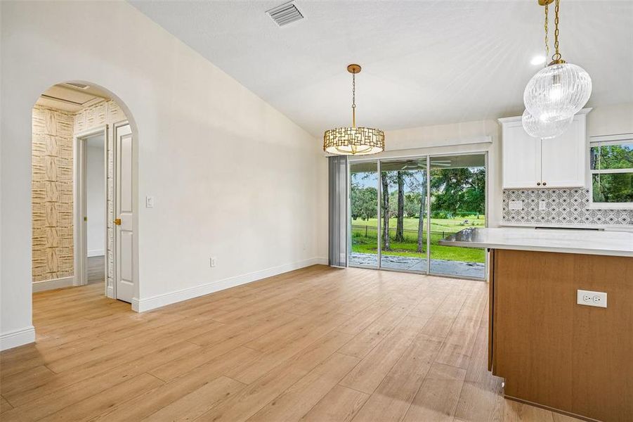 Spacious, unfurnished interior of a new home in , Citrus Springs (Image 20).