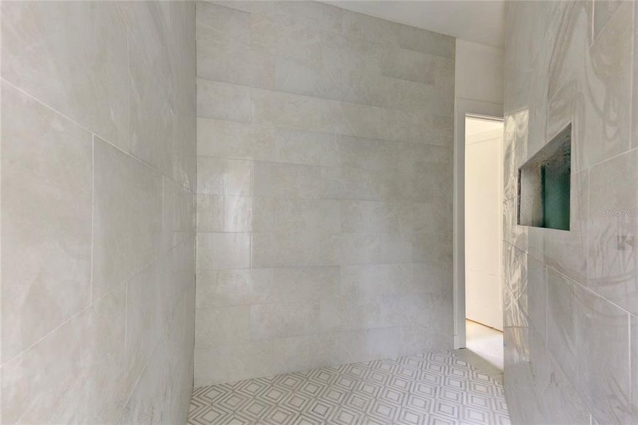 Spacious, unfurnished interior of a new home in , Tampa (Image 55). Spacious, unfurnished interior of a new home in , Tampa (Image 55).