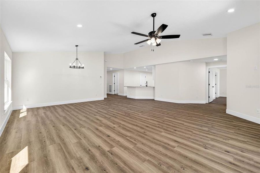 Spacious, unfurnished interior of a new home in , Dade City (Image 42).