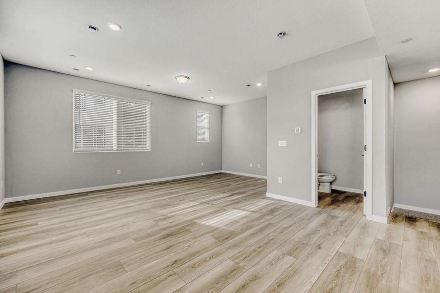 New Home in Broomfield, CO.  - Slide 4