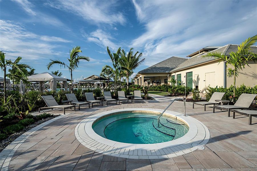 Esplanade by the Island Community Amenities Esplanade by the Island Community Amenities