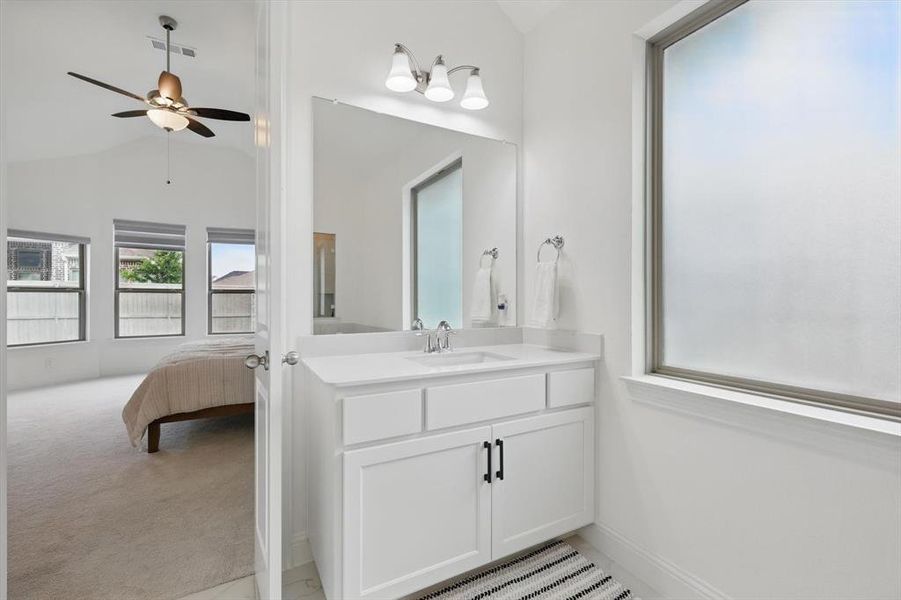 Furnished interior view inside a new home in , Northlake (Image 14).