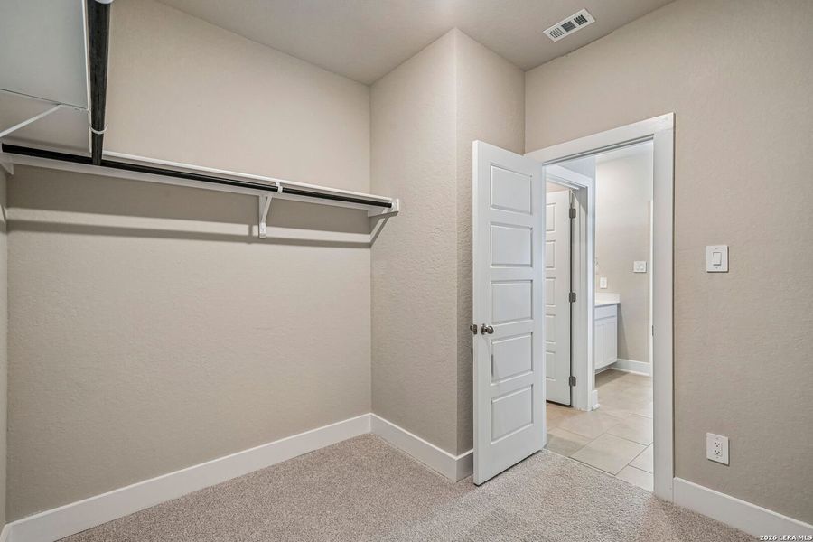 Spacious, unfurnished interior of a new home in Stetson Ridge, Marion (Image 30).