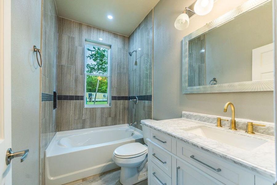 Furnished interior view inside a new home in , Walnut Springs (Image 6).