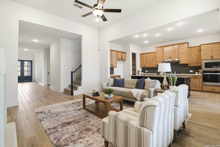 Furnished interior view inside a new home in Haby Hill 50s, San Antonio (Image 9).
