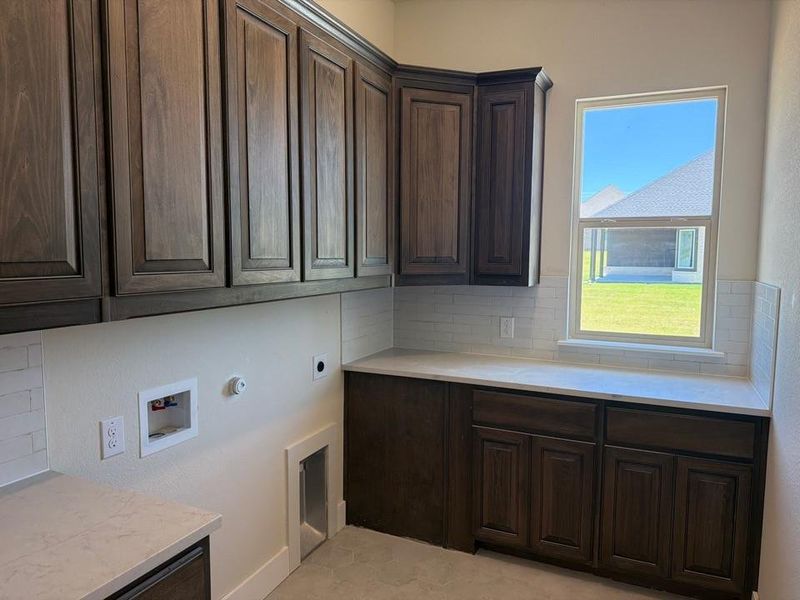 Furnished interior view inside a new home in Eagle Ridge Estates, Weatherford (Image 6).