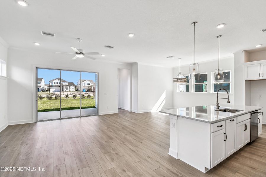 Furnished interior view inside a new home in Seven Pines 40' Front Entry, Jacksonville (Image 10).