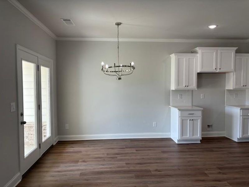Spacious, unfurnished interior of a new home in , Suwanee (Image 12).