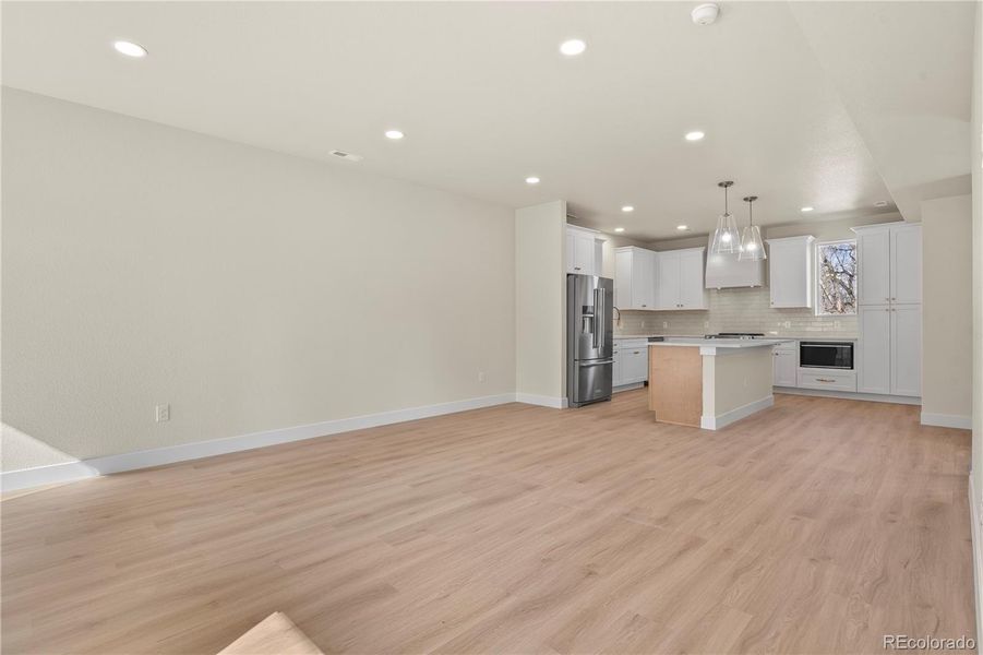 Spacious, unfurnished interior of a new home in , Colorado Springs (Image 15).