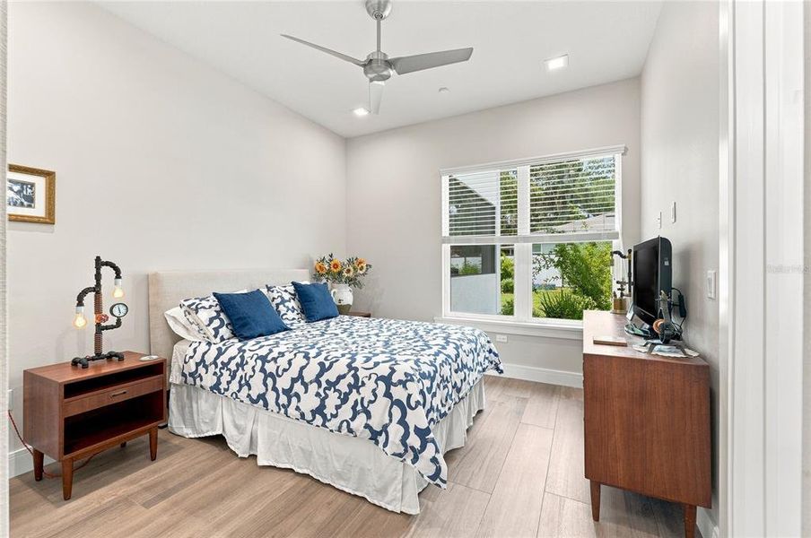Furnished interior view inside a new home in , Winter Haven (Image 60).