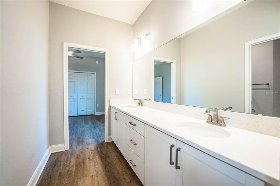 Furnished interior view inside a new home in , Lakeland (Image 28).