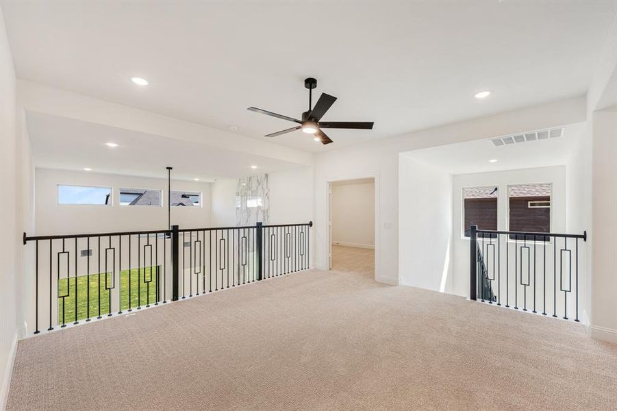 Spacious, unfurnished interior of a new home in Windsong Ranch Classic 61, Prosper (Image 15). Spacious, unfurnished interior of a new home in Windsong Ranch Classic 61, Prosper (Image 15).