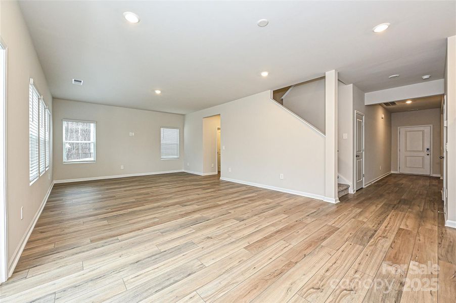 Spacious, unfurnished interior of a new home in Sutter's Mill, Troutman (Image 6).