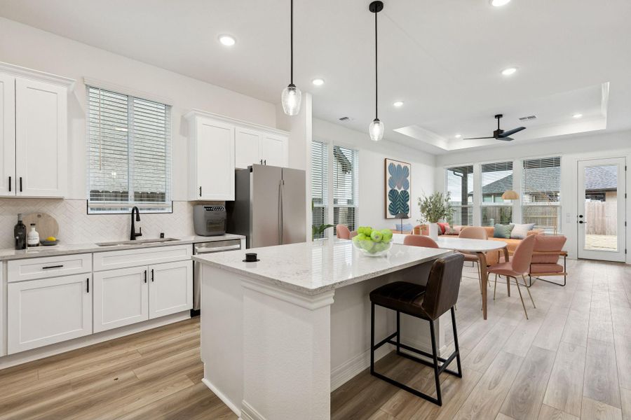 Furnished interior view inside a new home in Valencia, Manvel (Image 10).