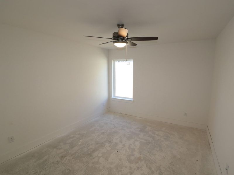 Spacious, unfurnished interior of a new home in Lago Mar, Santa Fe (Image 16).
