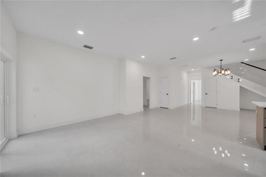 Spacious, unfurnished interior of a new home in , Lehigh Acres (Image 44).