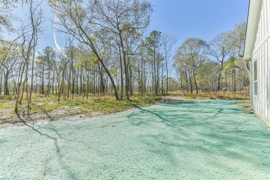 Exterior details and patio area of a home in , Dayton (Image 3).
