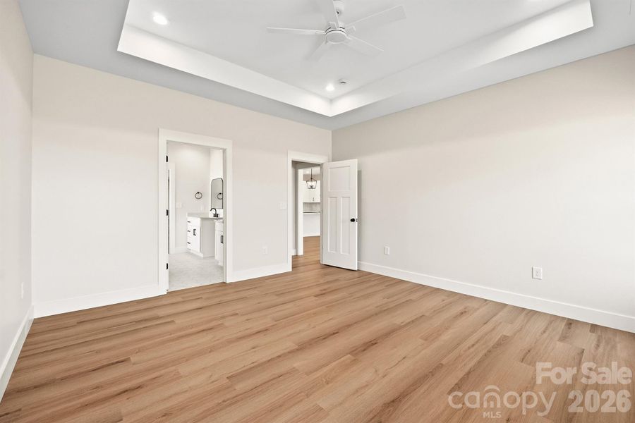 Spacious, unfurnished interior of a new home in , Crouse (Image 34).