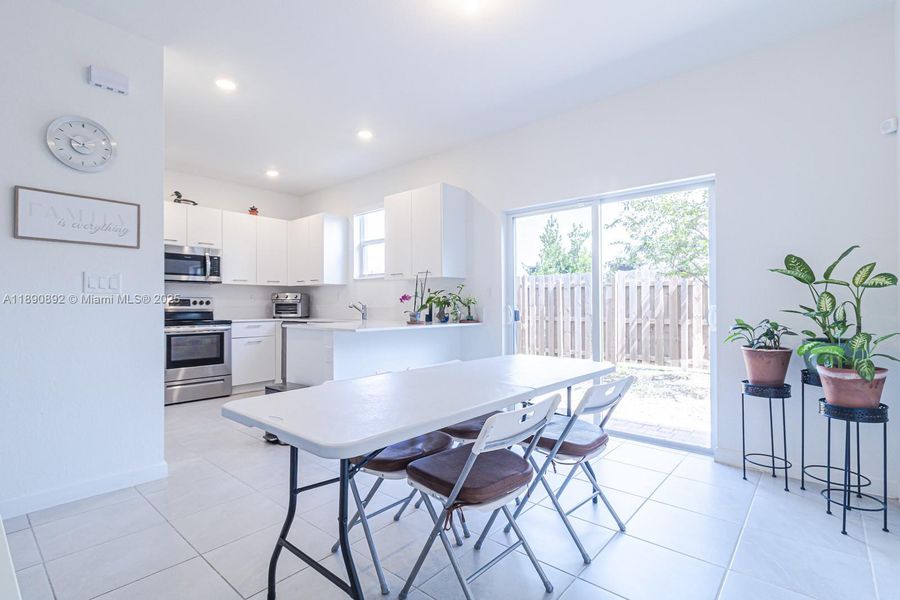 Furnished interior view inside a new home in , Miami (Image 16). Furnished interior view inside a new home in , Miami (Image 16).