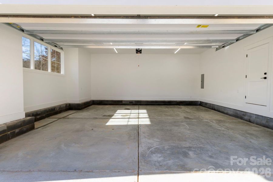 Image 35 of a home in .