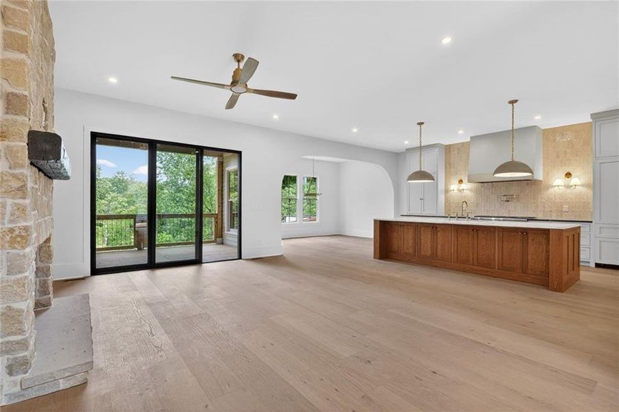 Spacious, unfurnished interior of a new home in , Roswell (Image 35).