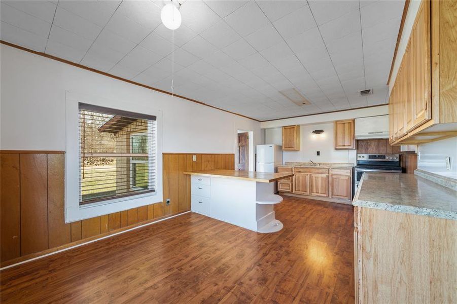 Image 33 of a home in . Image 33 of a home in .