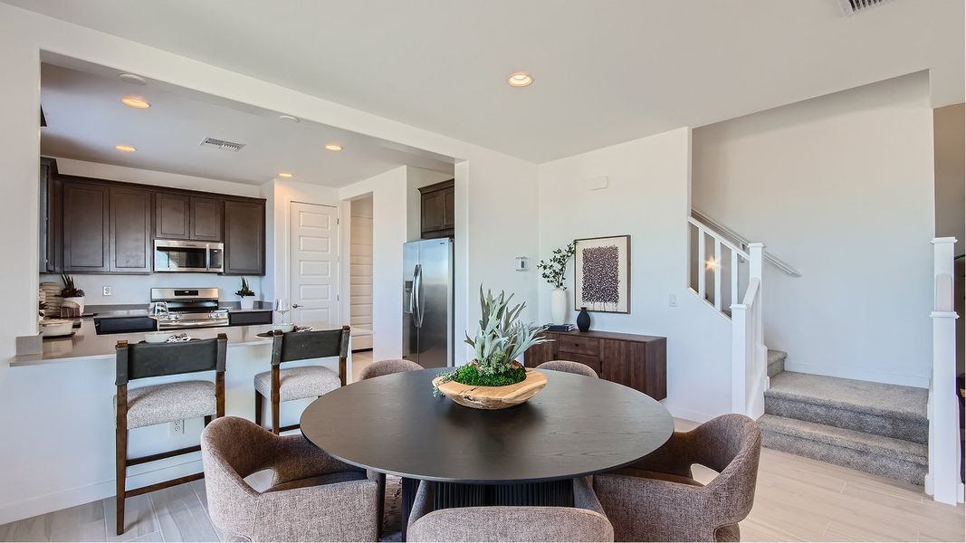 2016 Oxnard Dining 2of2 F1 Base2