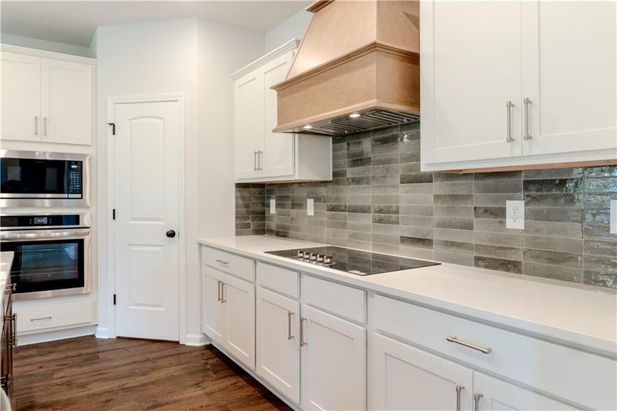 Furnished interior view inside a new home in Harmony Farms, Eatonton (Image 10).