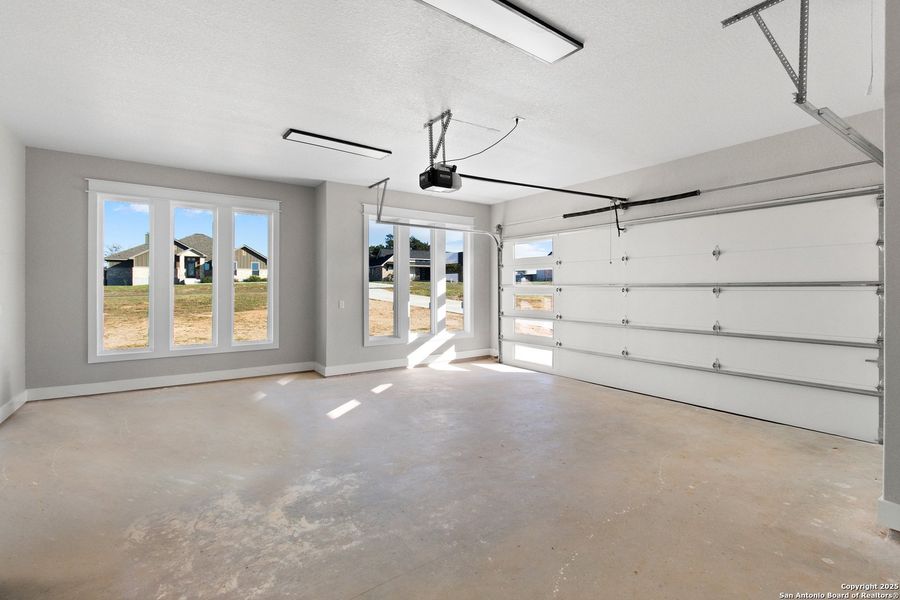 Spacious, unfurnished interior of a new home in , Adkins (Image 35).