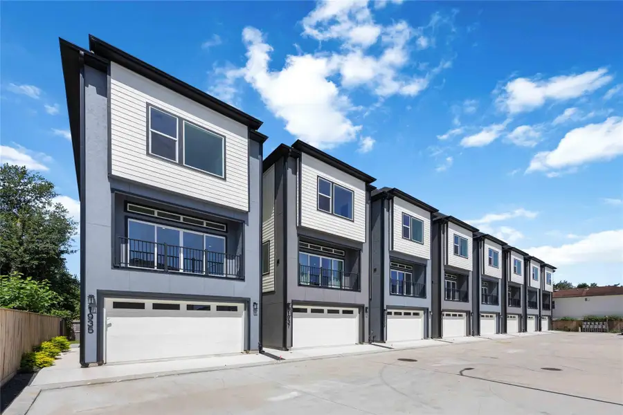 Front exterior of a new home in , Houston, TX, highlighting curb appeal (Image 1). Front exterior of a new home in , Houston, TX, highlighting curb appeal (Image 1).