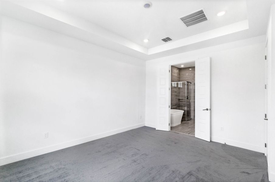 Representative unfurnished interior of a home built from the Hemingway by Rockwell Homes in Northlake at Ovation, Winter Garden (Image 91). Representative unfurnished interior of a home built from the Hemingway by Rockwell Homes in Northlake at Ovation, Winter Garden (Image 91).