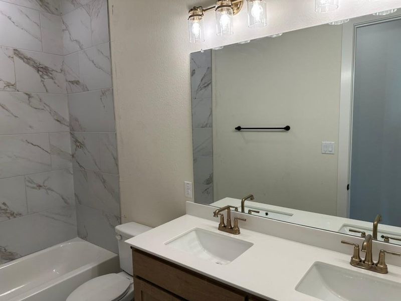 Furnished interior view inside a new home in Fannin Ranch, Leonard (Image 7).