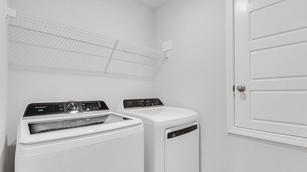 Close-up of interior finishes inside a home in Wesley Park, Crawfordville (Image 14).