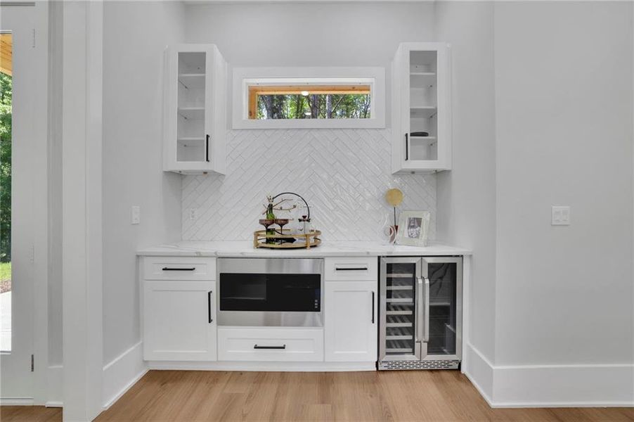 Furnished interior view inside a new home in , Kennesaw (Image 10).