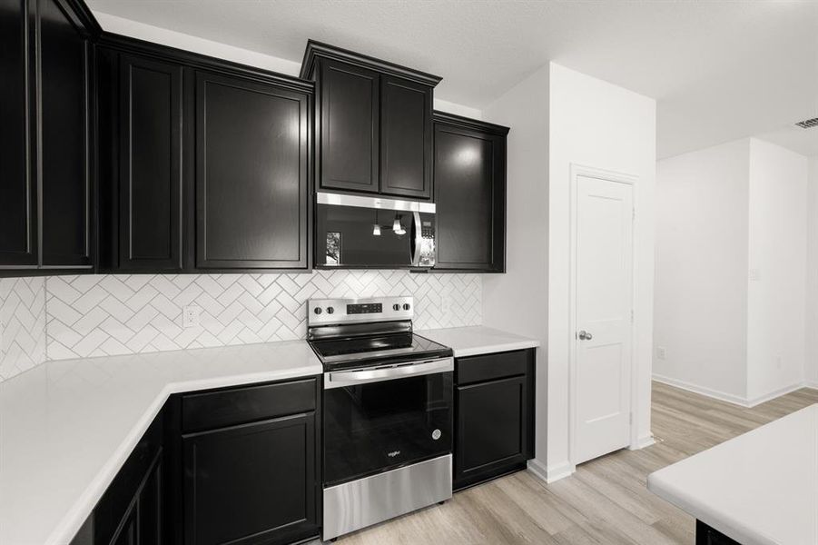 3157 Manchester- Kitchen-4