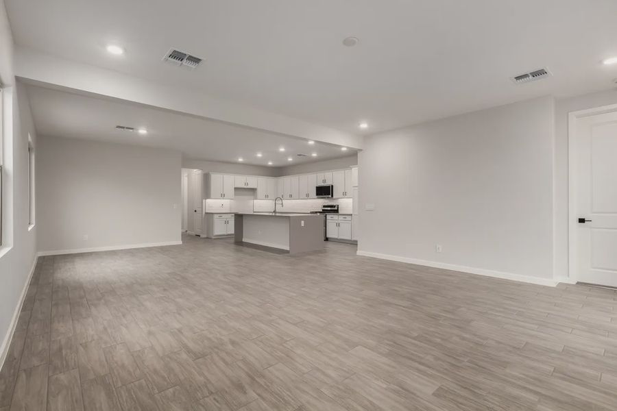 Spacious, unfurnished interior of a new home in Avanti at Granite Vista, Waddell (Image 18).
