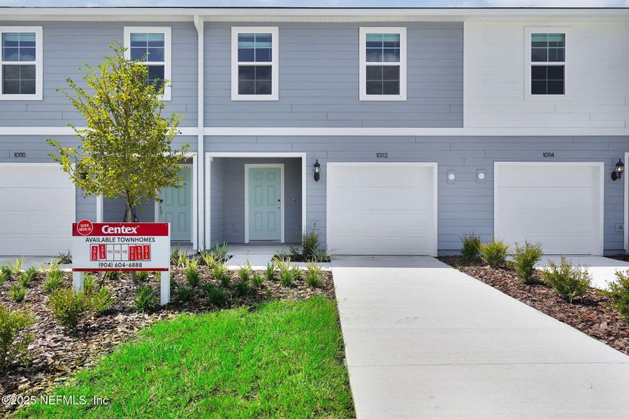 Exterior details and patio area of a home in , Jacksonville (Image 2). Exterior details and patio area of a home in , Jacksonville (Image 2).