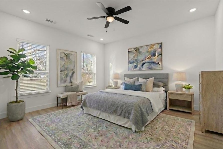 Furnished interior view inside a new home in , Denison (Image 17).