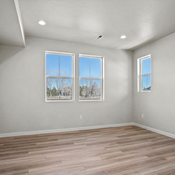 Spacious, unfurnished interior of a new home in Arras Park, Thornton (Image 11).