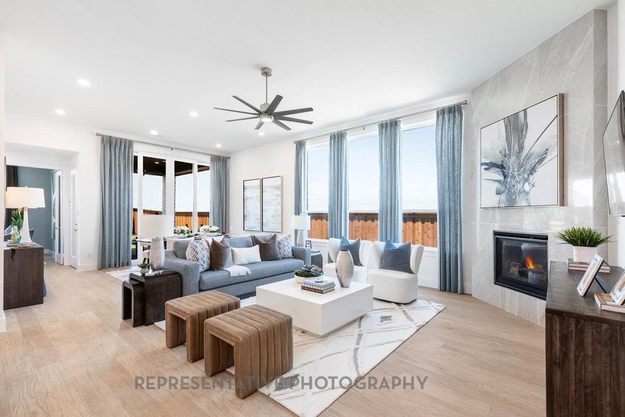 Furnished interior view inside a new home in Riceland: 50ft. lots, Mont Belvieu (Image 26).