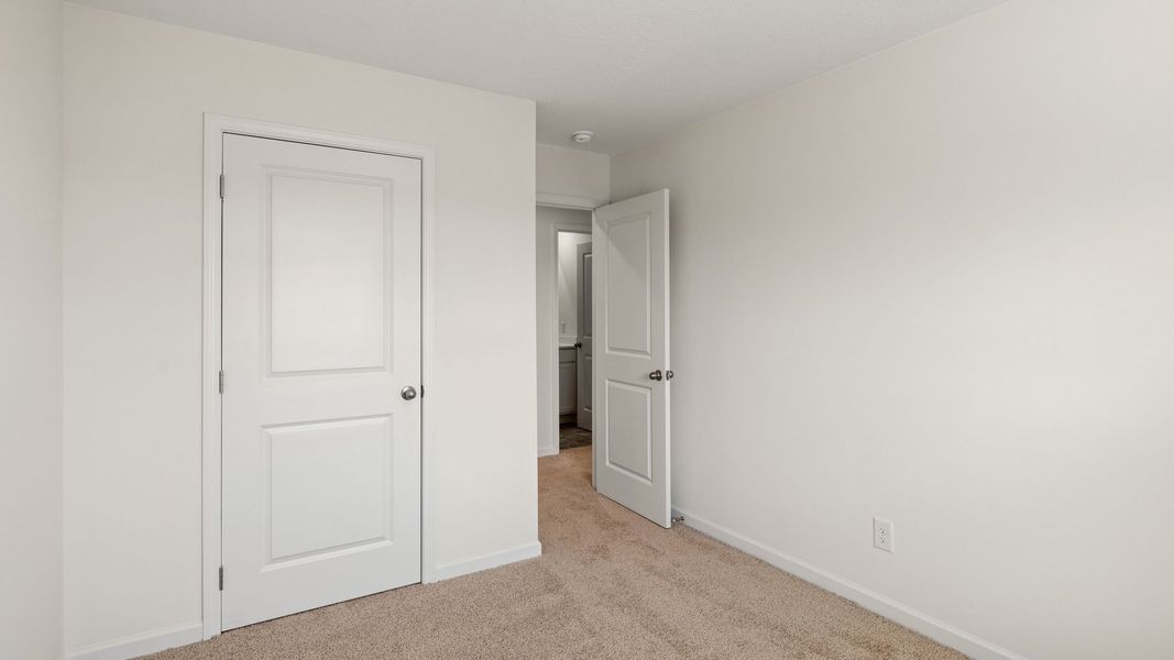 Spacious, unfurnished interior of a new home in The Hideaway at Fox Meadows, Bluff City (Image 24).