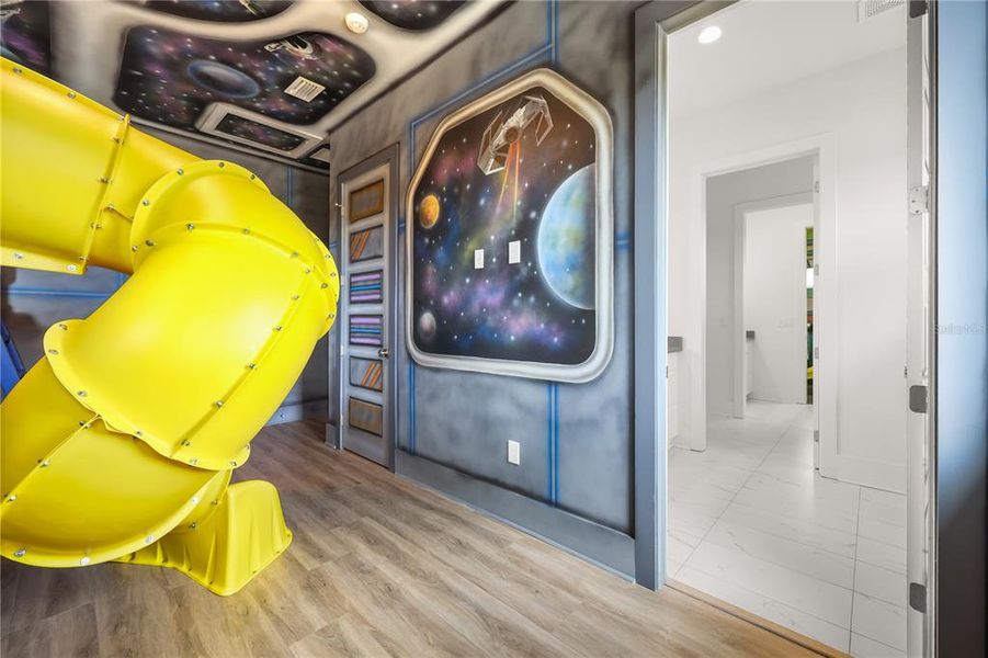 Image 63 of a home in .