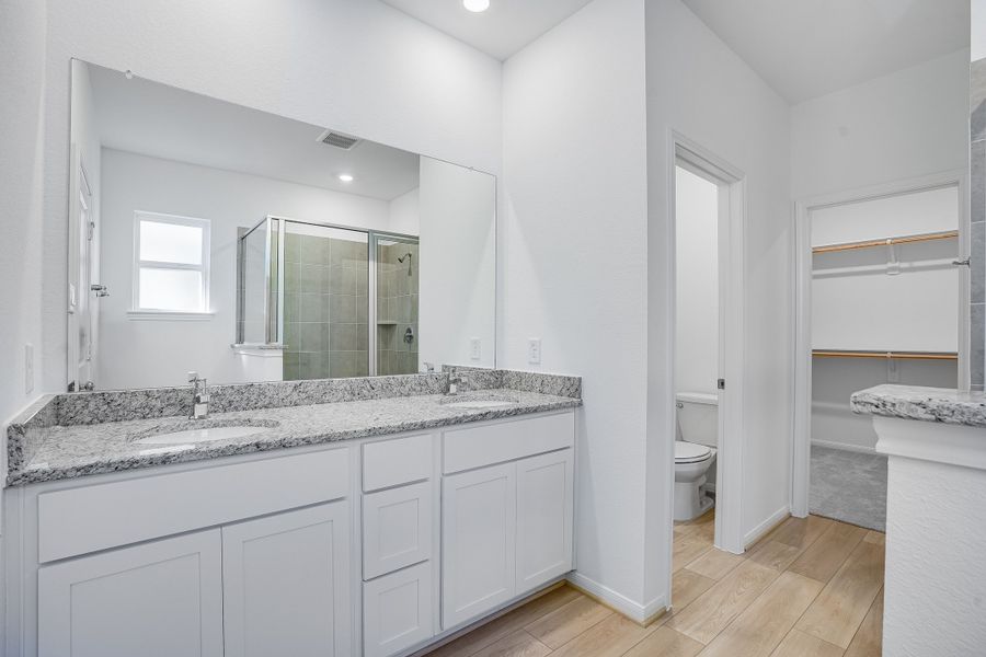 Representative furnished interior of a home built from the Paisley by Taylor Morrison in Hockley Meadows, Hockley (Image 9).