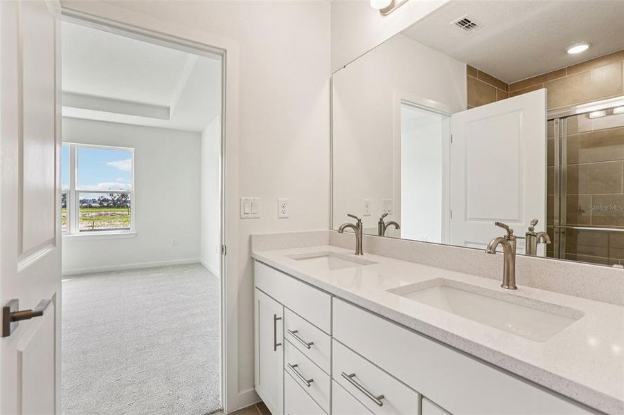 Furnished interior view inside a new home in Willowbrook North, Winter Haven (Image 5). Furnished interior view inside a new home in Willowbrook North, Winter Haven (Image 5).