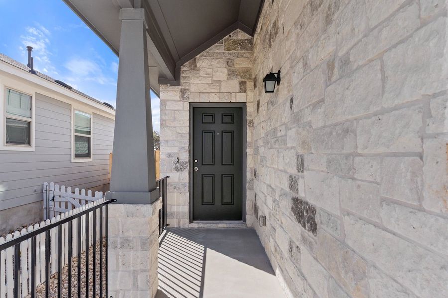 011_lb105361_295 011_lb105361_295