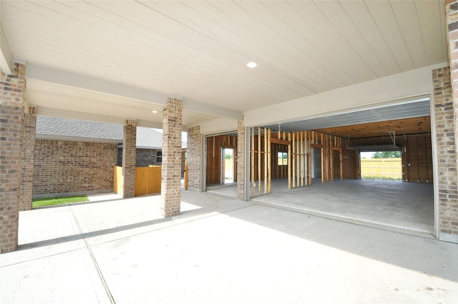 Exterior details and patio area of a home in , League City (Image 4). Exterior details and patio area of a home in , League City (Image 4).