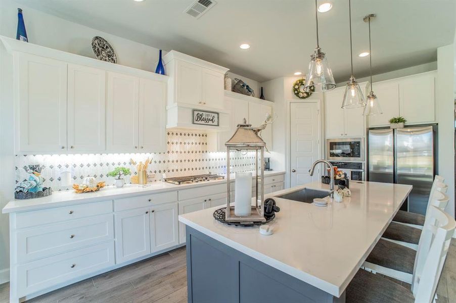 Furnished interior view inside a new home in Bridgewater 60', Midlothian (Image 28).