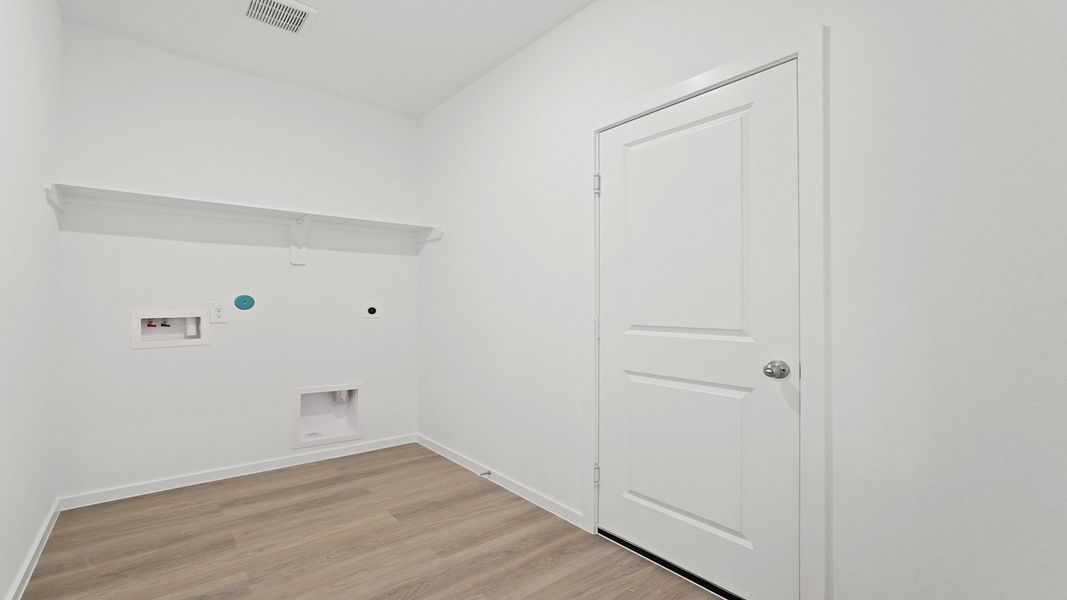 Spacious, unfurnished interior of a new home in Presswoods, Splendora (Image 13).